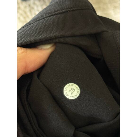 LULULEMON Commission Pant Black Slim 32"L Size 28 - Picture 4 of 5